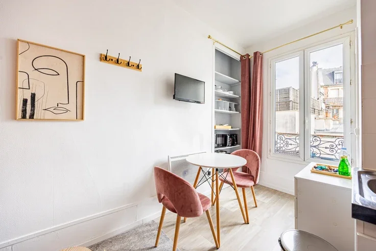 Flat Avenue Jean Jaurès in Paris