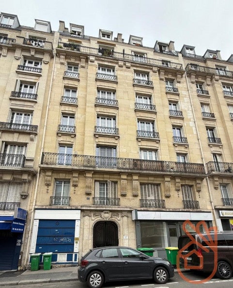 Flat Rue Brancion in Paris