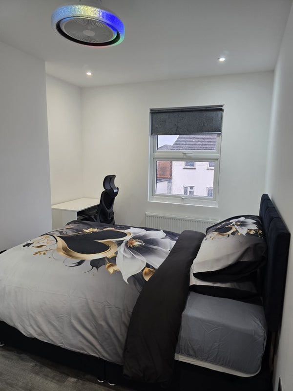 Room High Street in Swanley