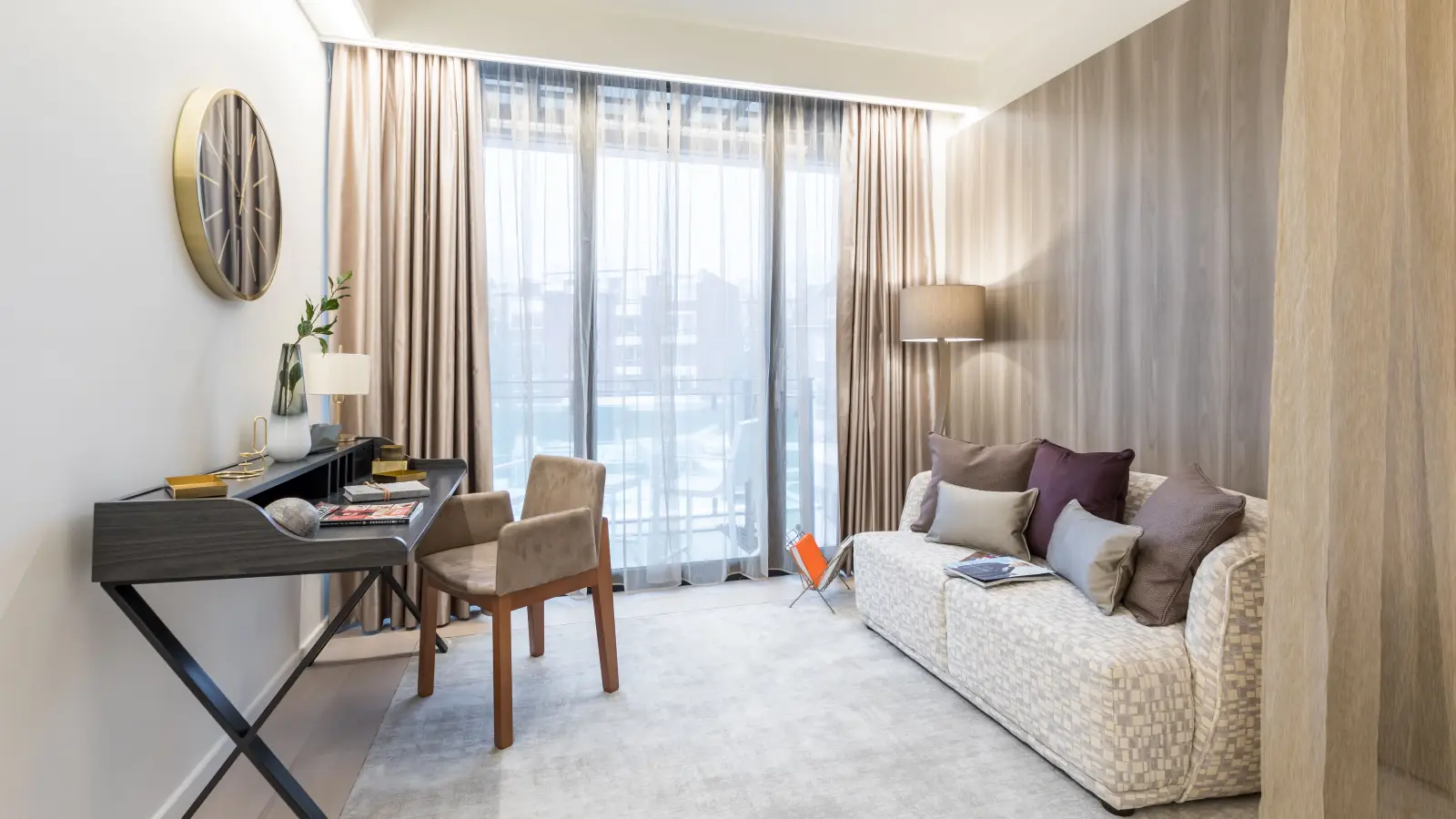 Flat Canfield Gardens in Greater London
