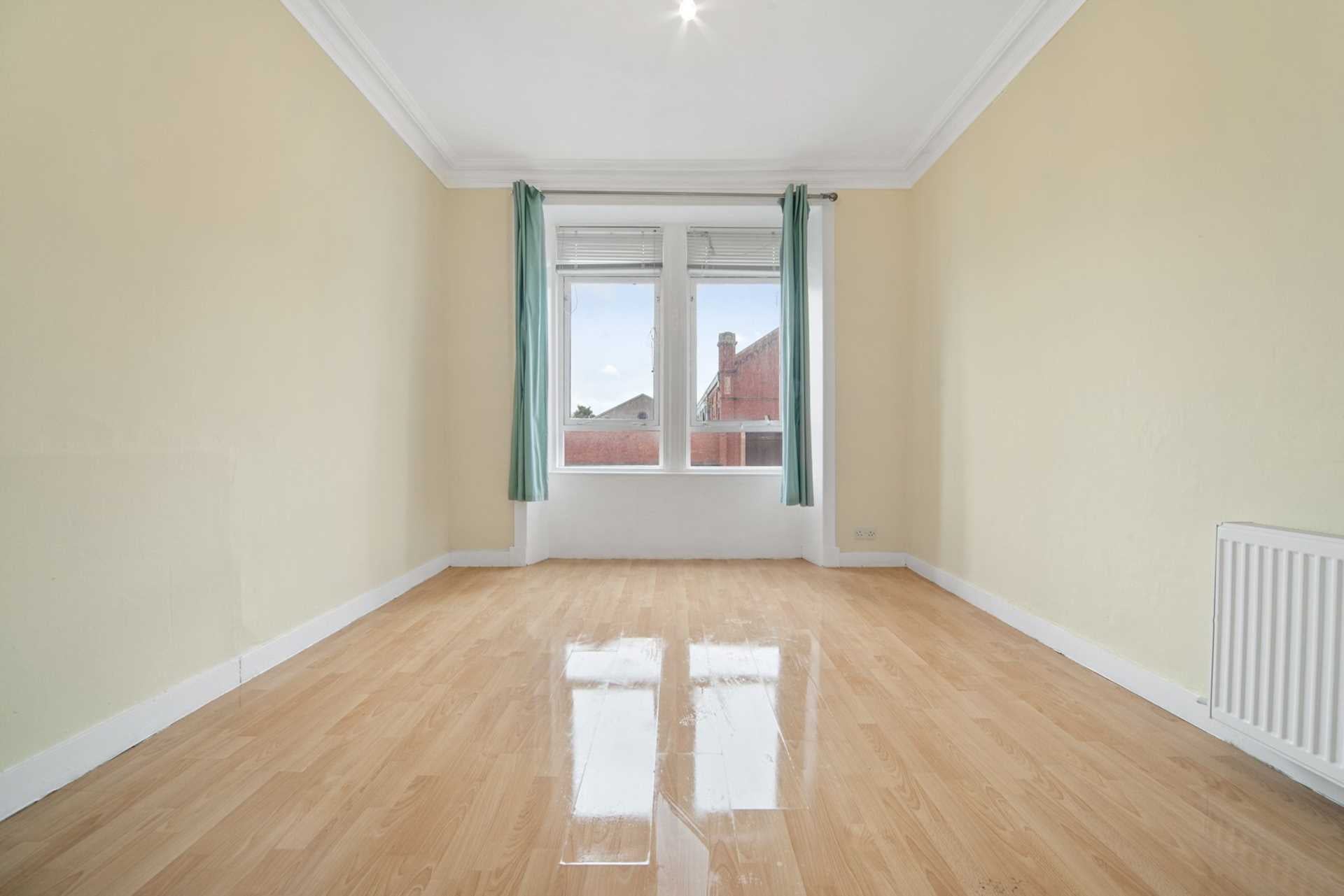 Flat Blackhall Street in Paisley