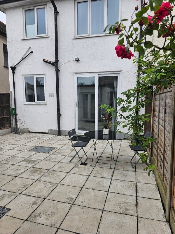 Room Anstead Drive in Greater London