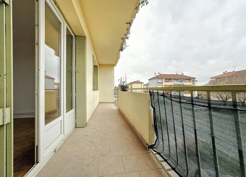 Appartement Rue du Docteur Marc Bouvat à Guilherand-Granges