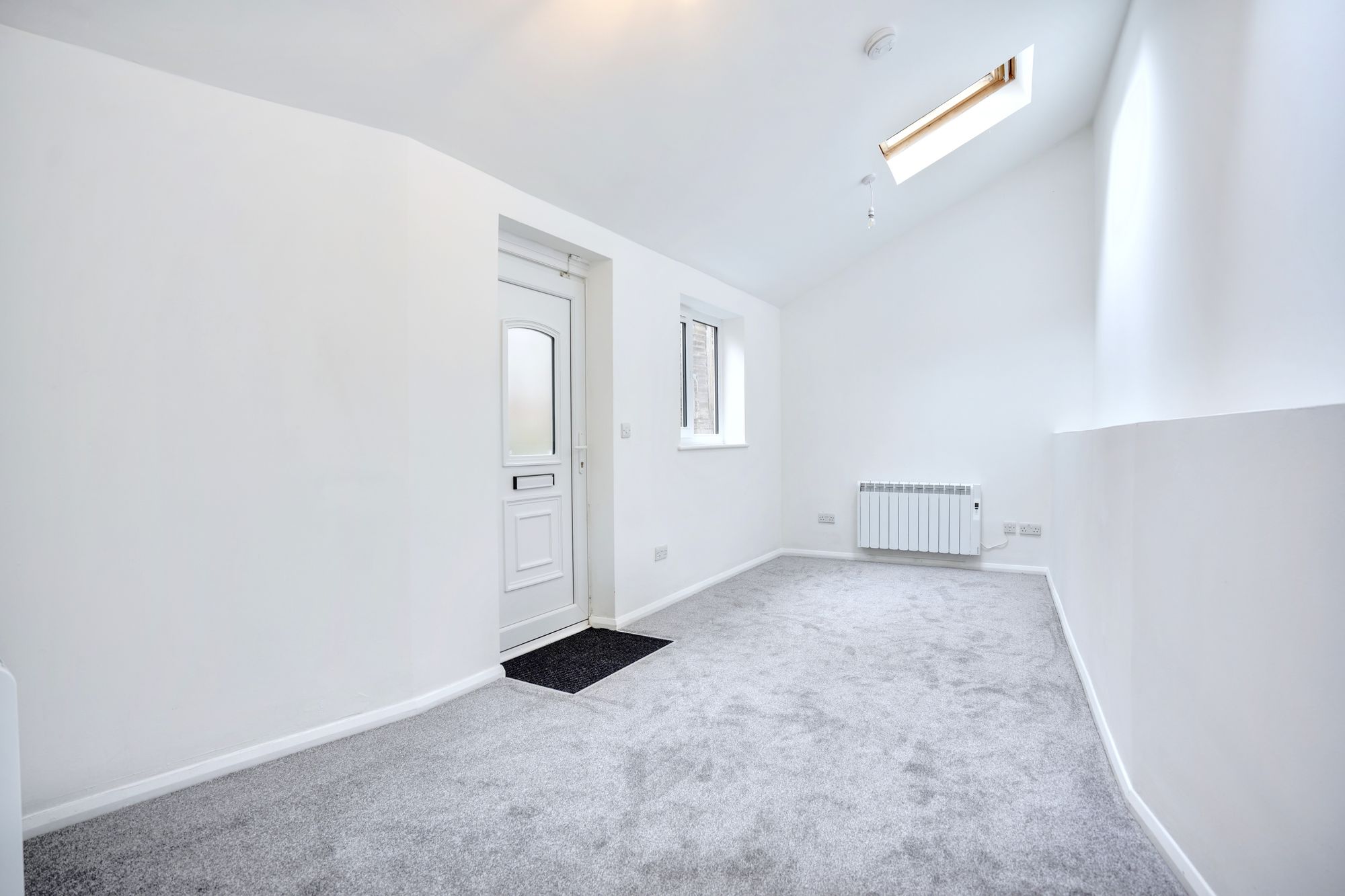 Flat Thornhill Place in Maidstone