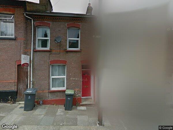 House Cambridge Street in Luton