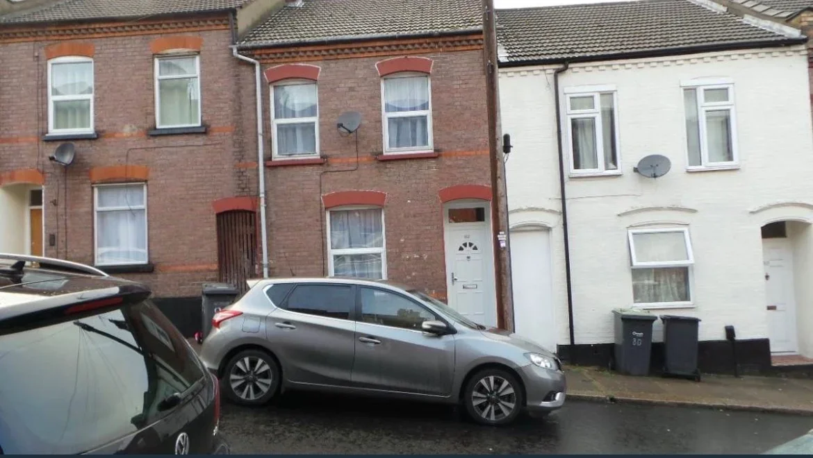 House Cambridge Street in Luton