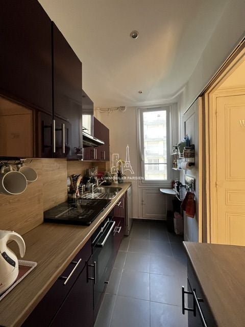 Flat Rue Nollet in Paris