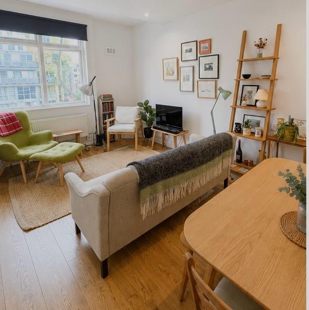 Flat Marshalsea Road in Greater London