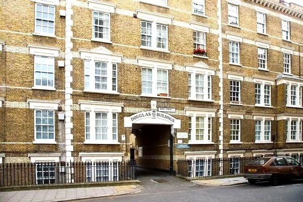 Flat Marshalsea Road in Greater London