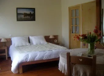 Chambre Rue de l'Amance à Montigny-les-Monts