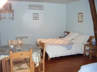 Chambre Rue de l'Amance à Montigny-les-Monts