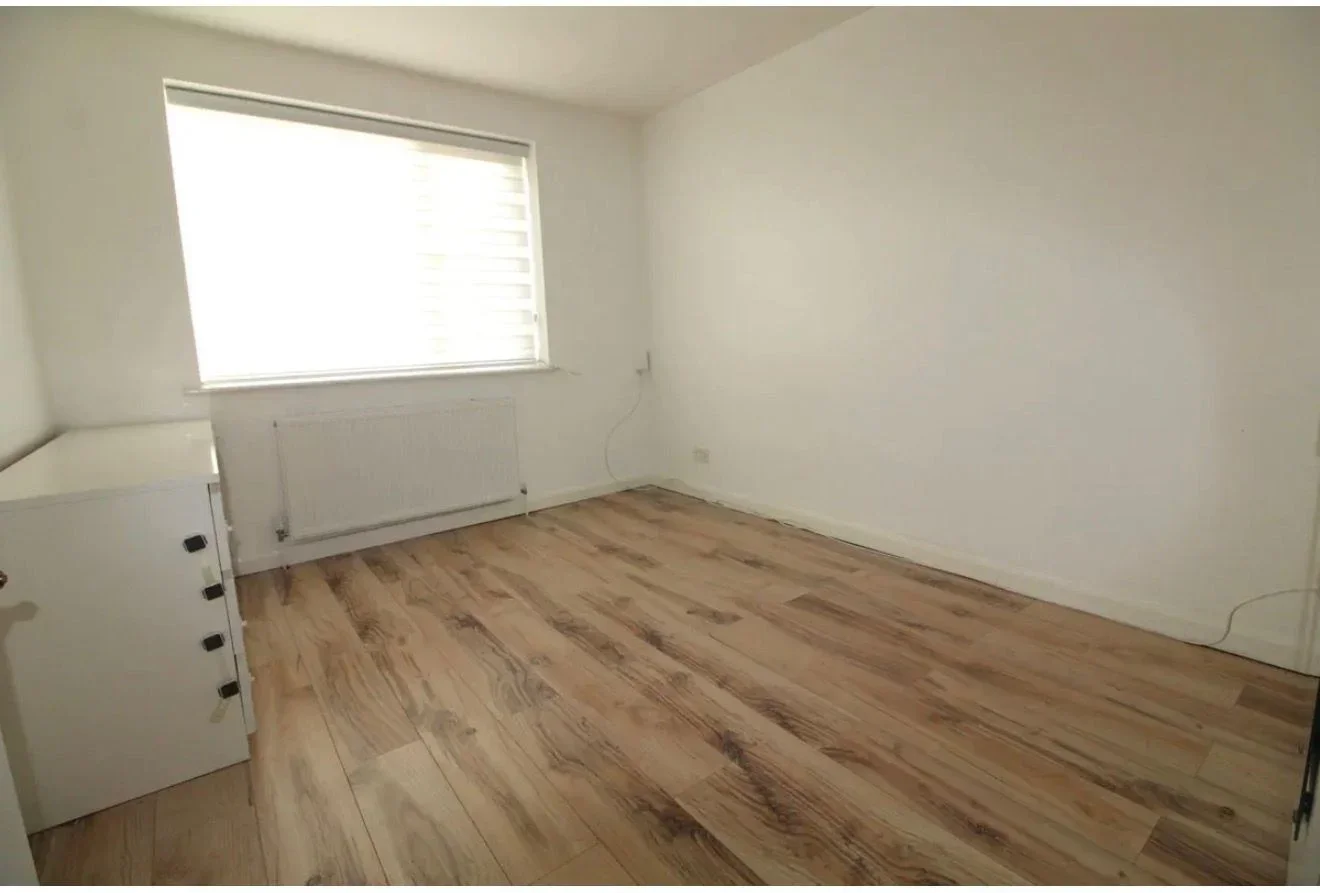 Flat Cheshunt Wash in Broxbourne