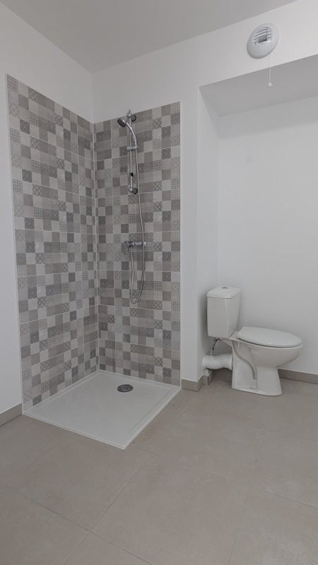 Appartement Rue Châteaubriand à Monteux