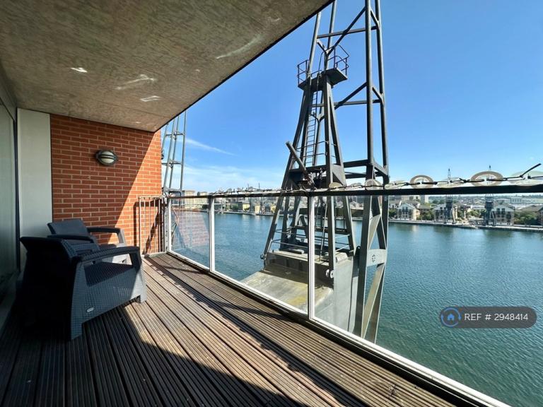 Flat ExCeL Marina in Greater London