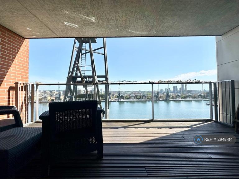 Flat ExCeL Marina in Greater London