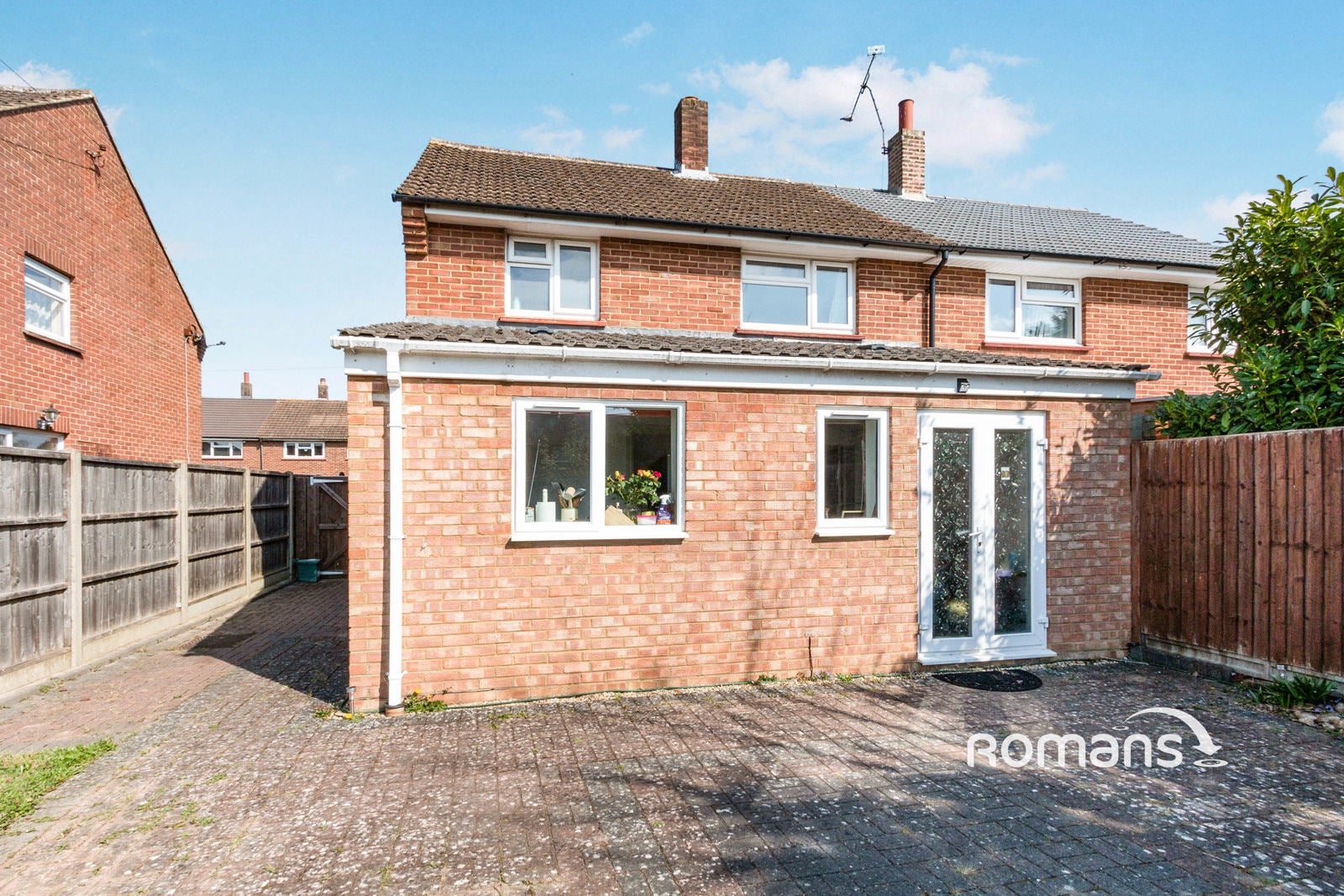 Flat Star Post Road in Surrey Heath