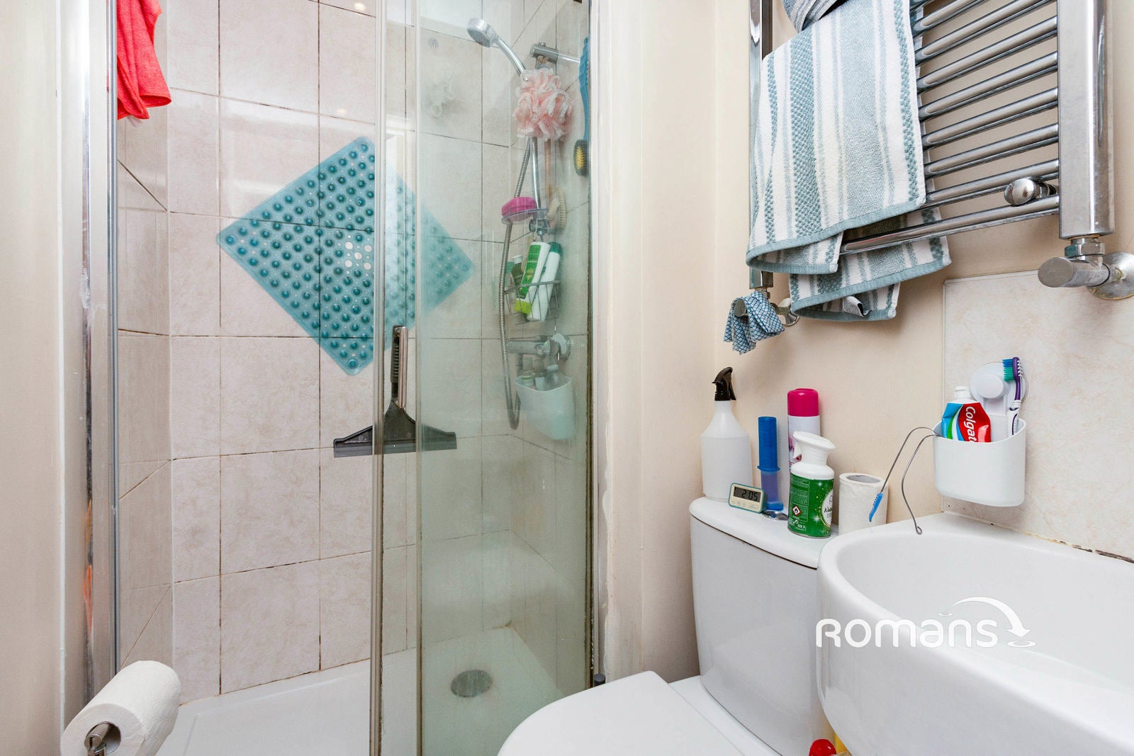 Flat Star Post Road in Surrey Heath