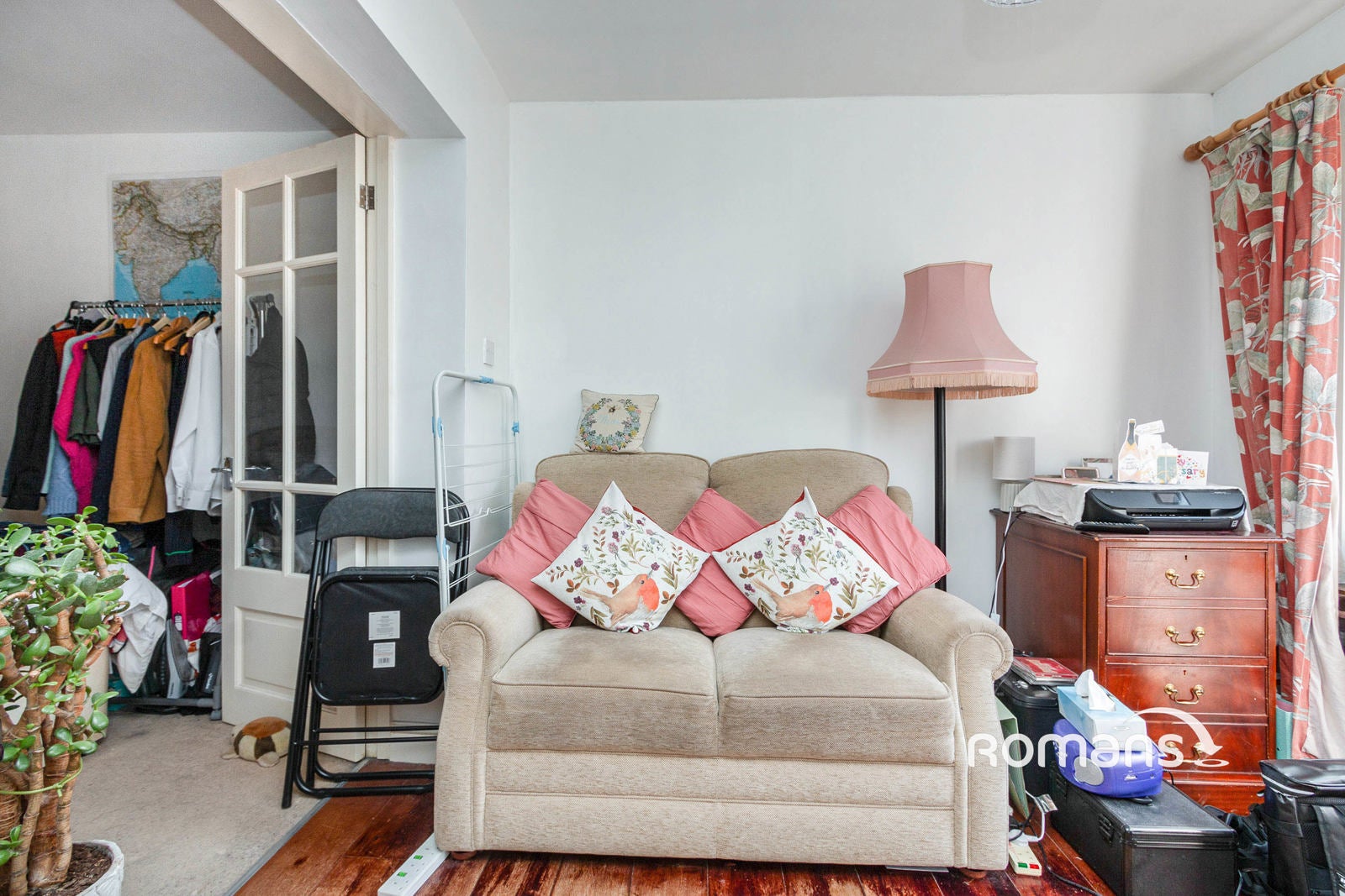 Flat Star Post Road in Surrey Heath