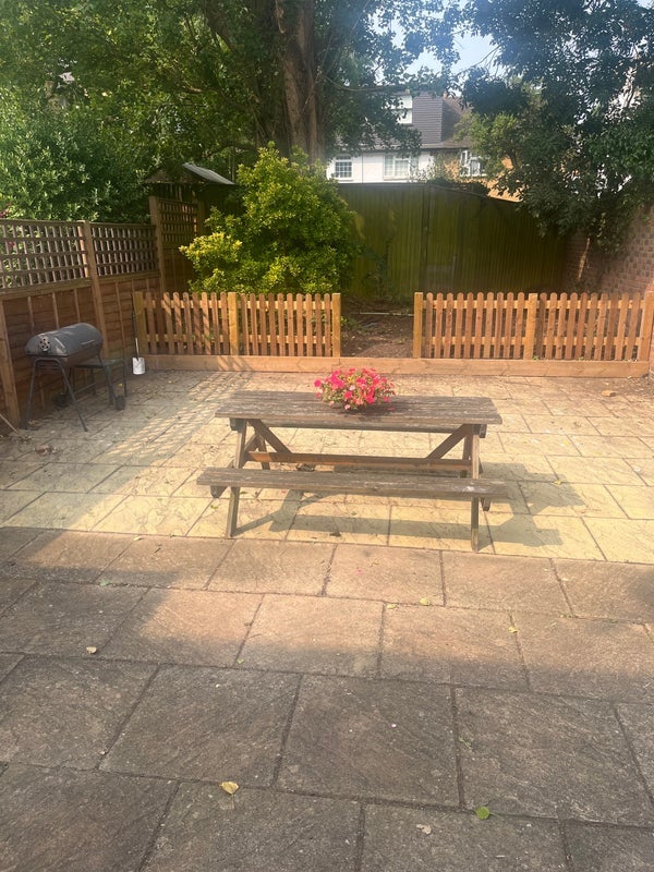 Room Malwood Road in Greater London