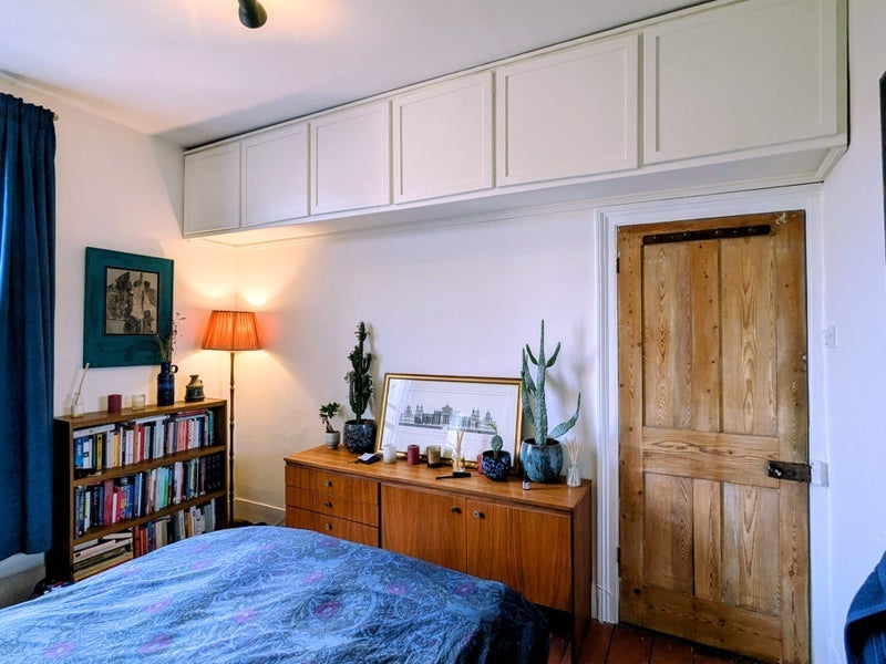 Room Chesholm Road in Greater London
