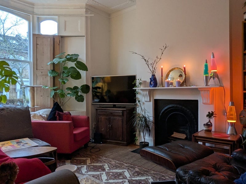 Room Chesholm Road in Greater London
