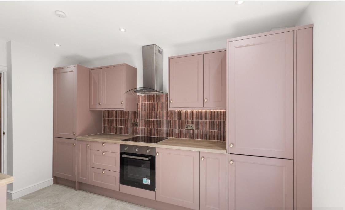 Flat Tulse Hill in Greater London