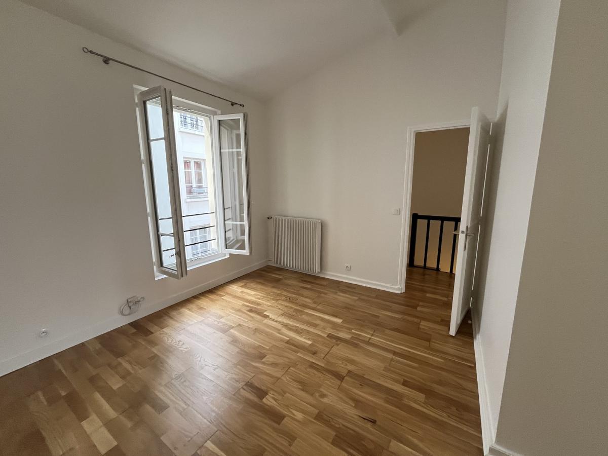 Flat Rue Dupin in Paris