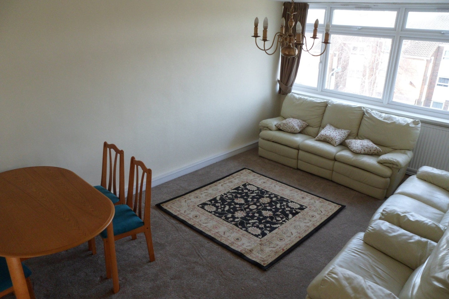 Flat Sylvan Avenue in London