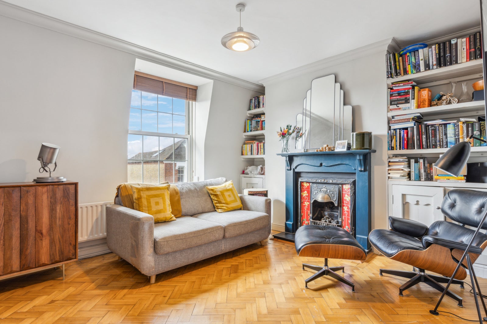 Flat Felsham Road in Greater London