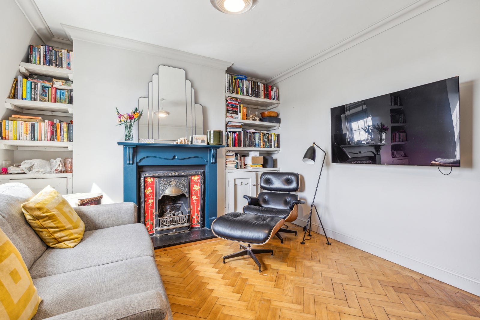 Flat Felsham Road in Greater London