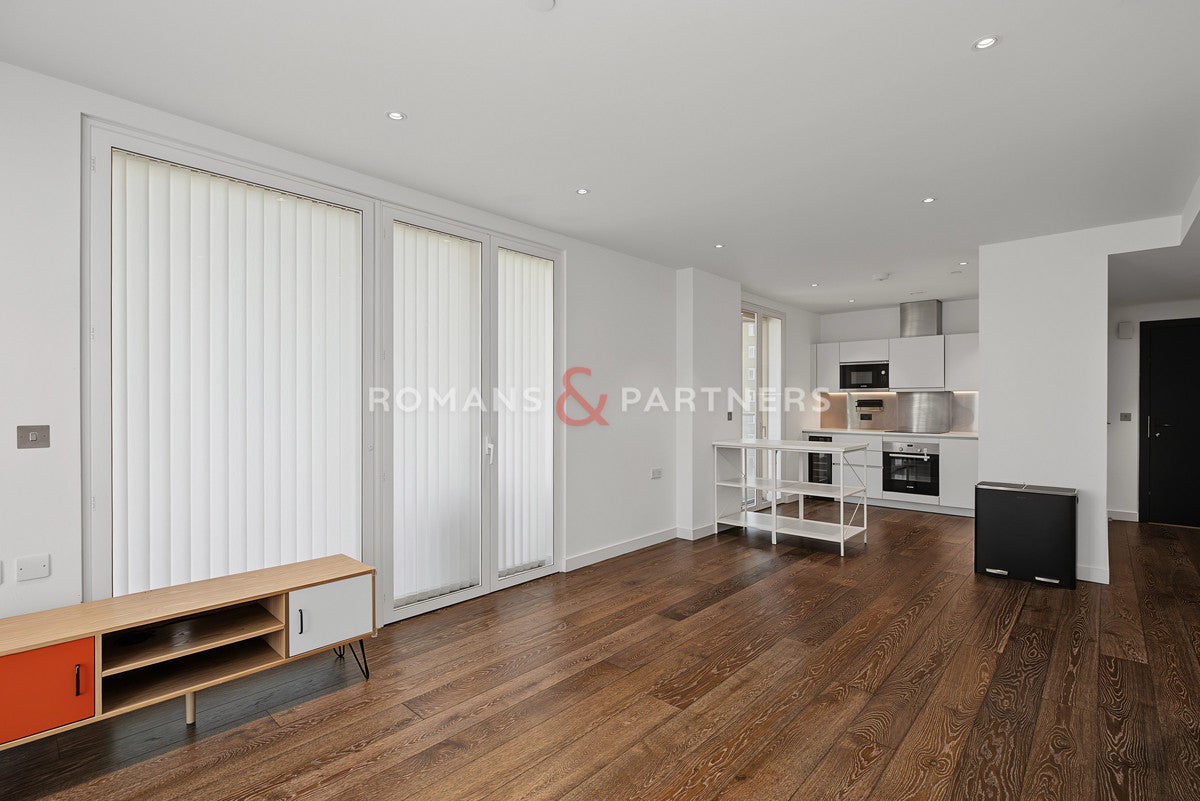 Flat Salusbury Road in Greater London