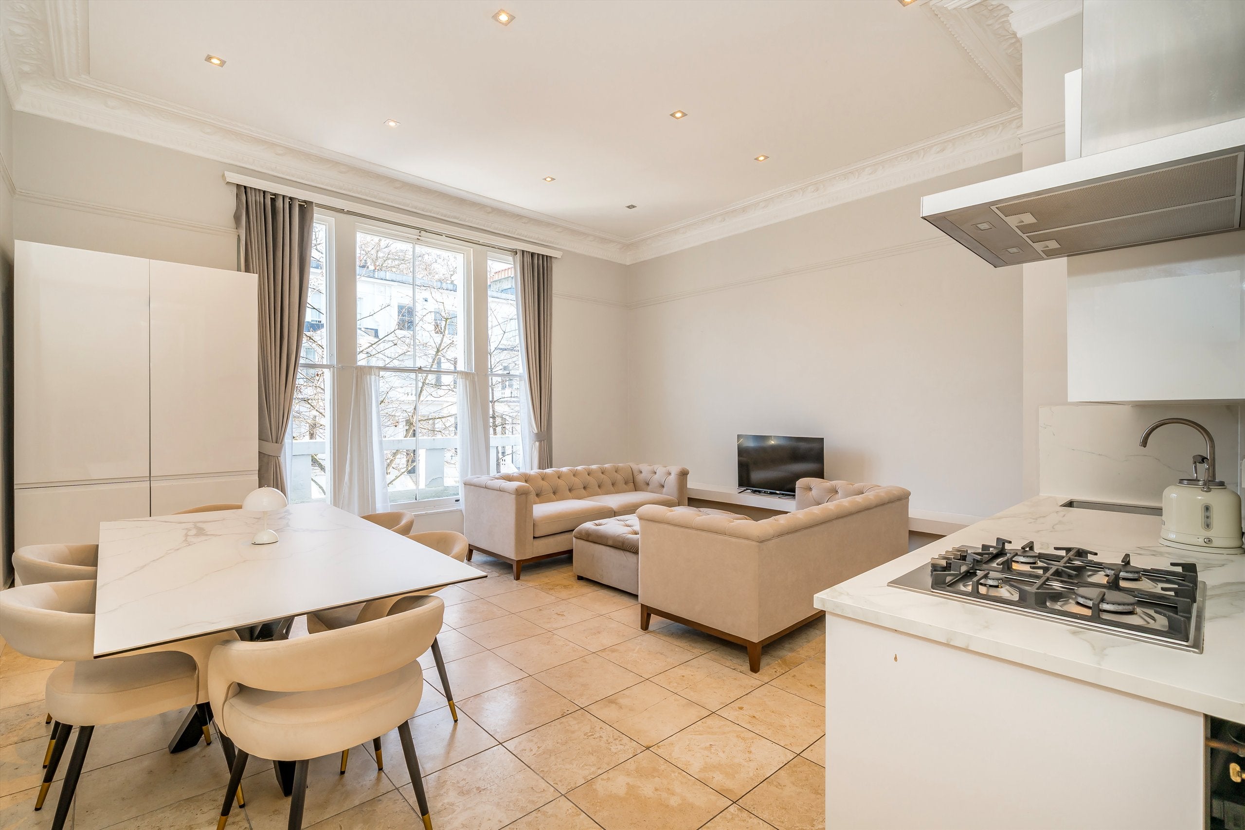 Flat Palace Gardens Terrace in Greater London