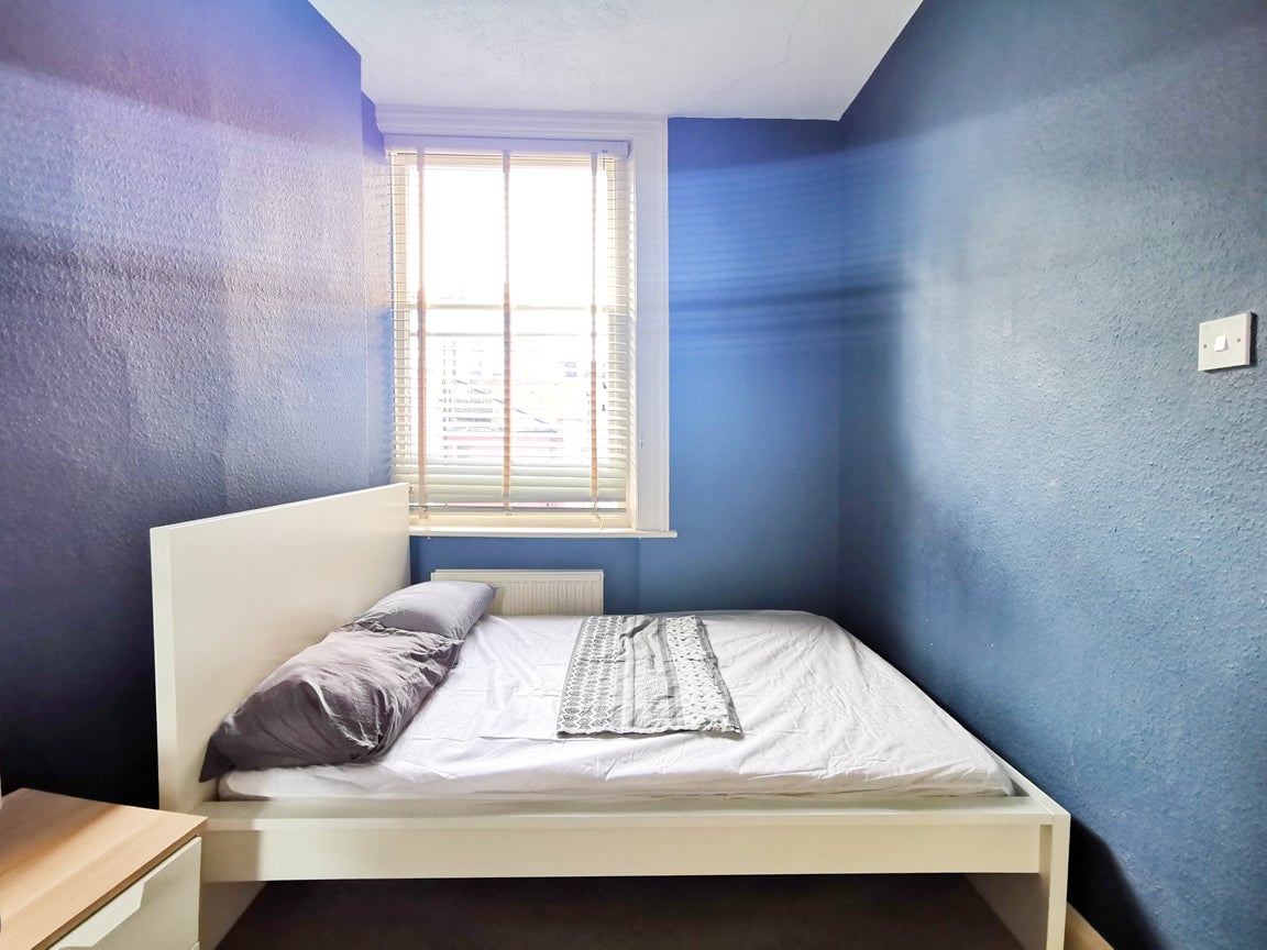 Flat Kenway Road in Greater London