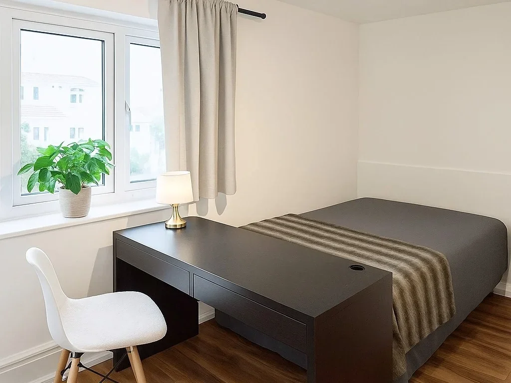 Room Ablett Street in Greater London