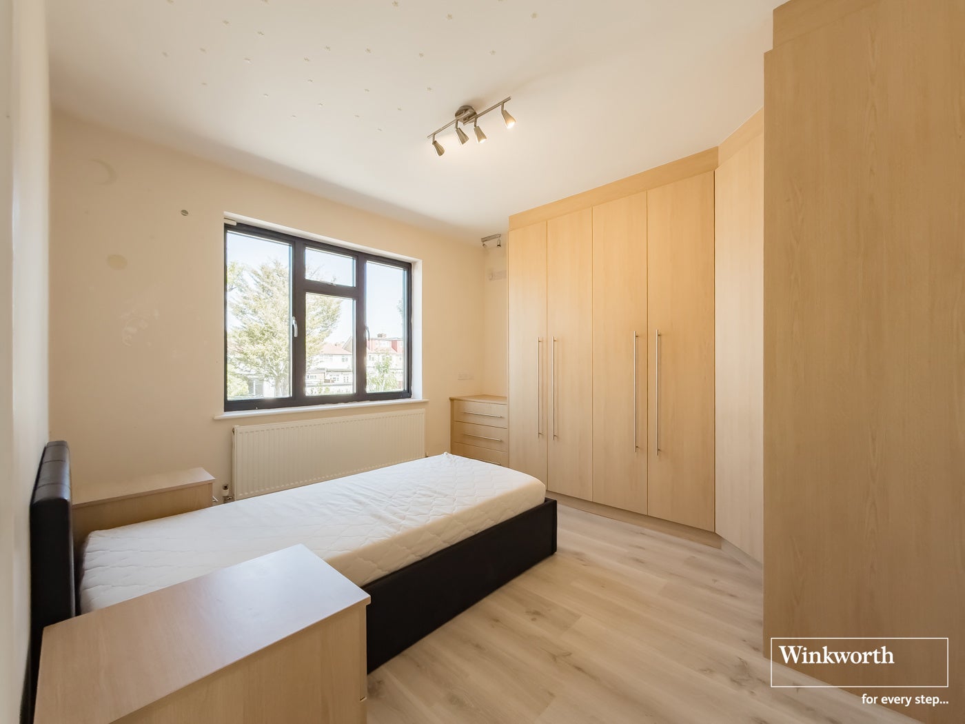 House Streatfield Road in Greater London