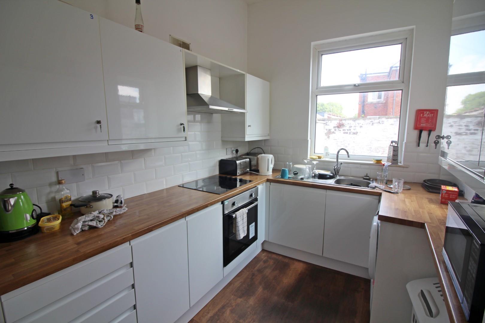 Room Back Wellington Road South in Bury
