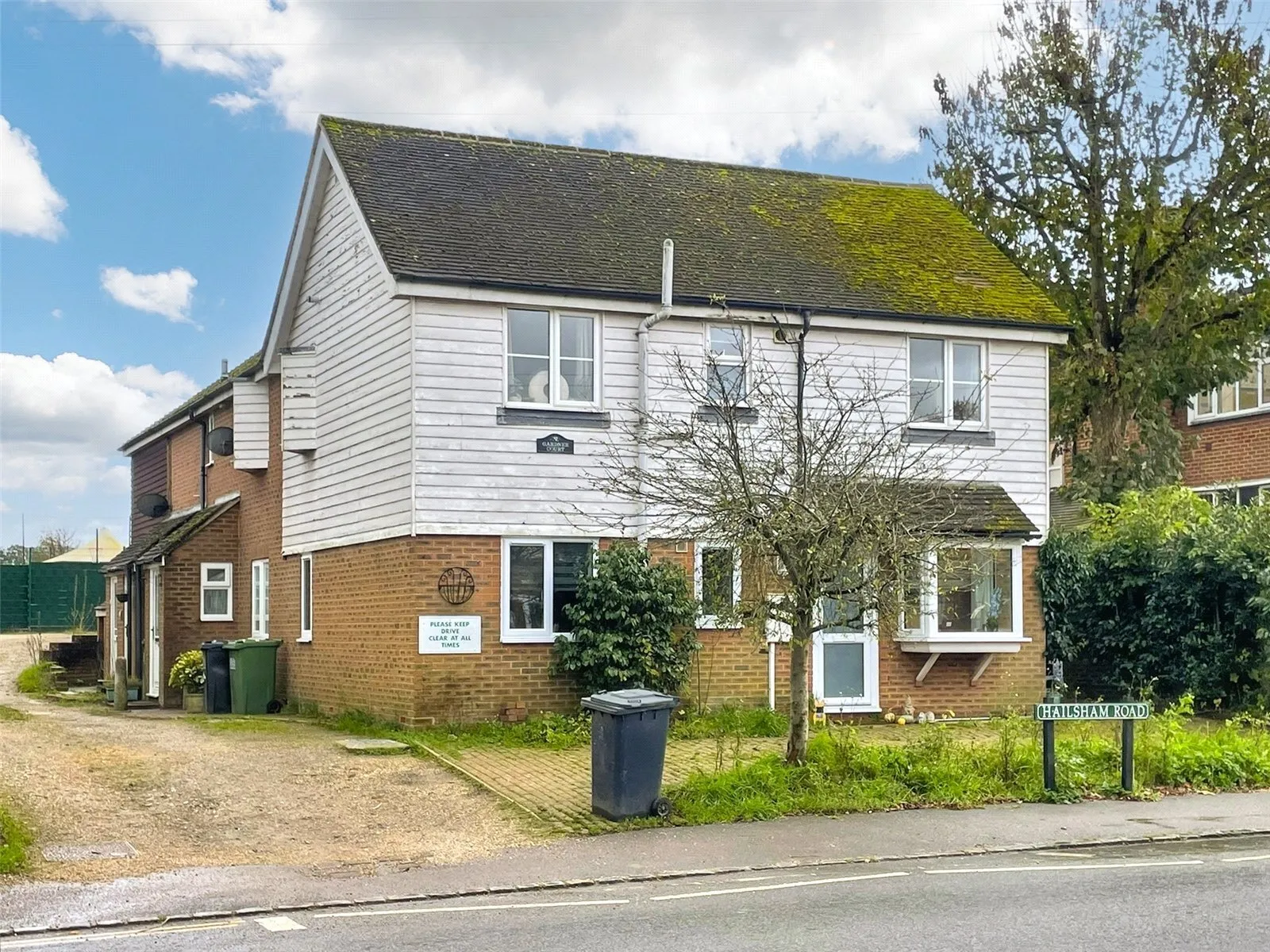 Flat Gardner Street in Wealden
