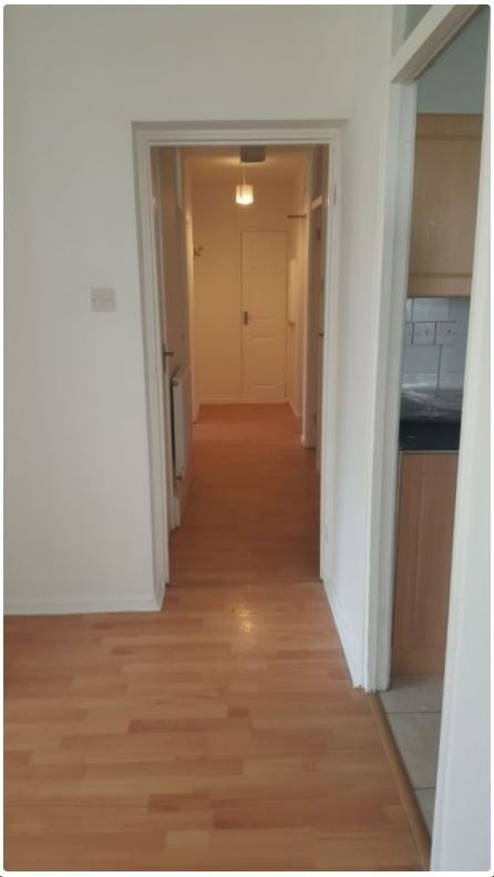 Flat Strathdon Drive in Greater London