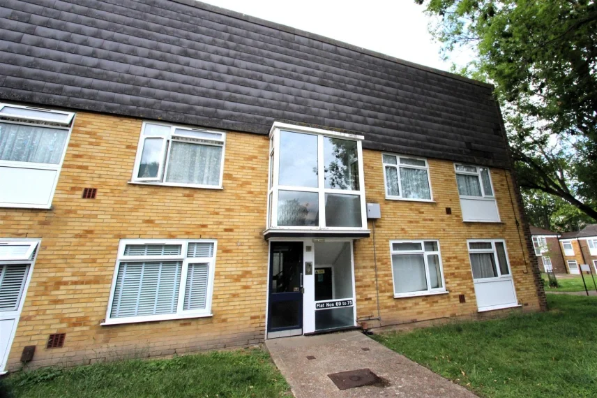 Flat Maida Road in Chatham