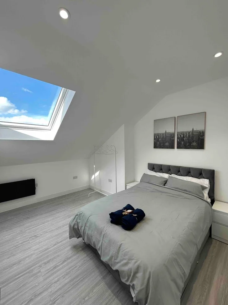 Flat Fairfield Road in Greater London