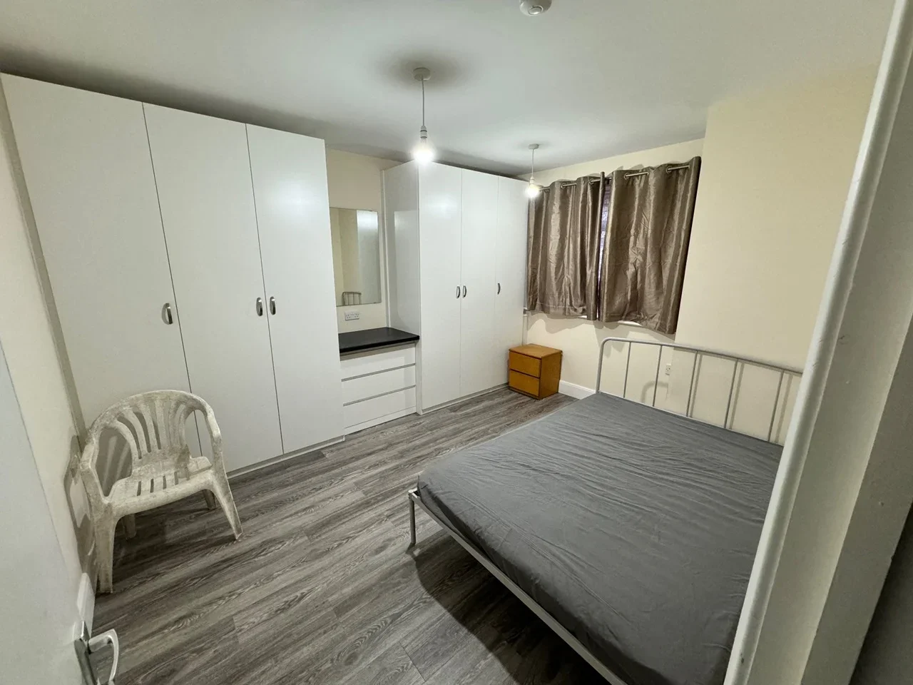 Room Morley Crescent East in Greater London