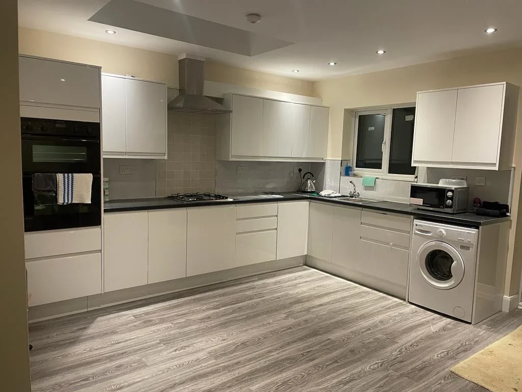Room Morley Crescent East in Greater London