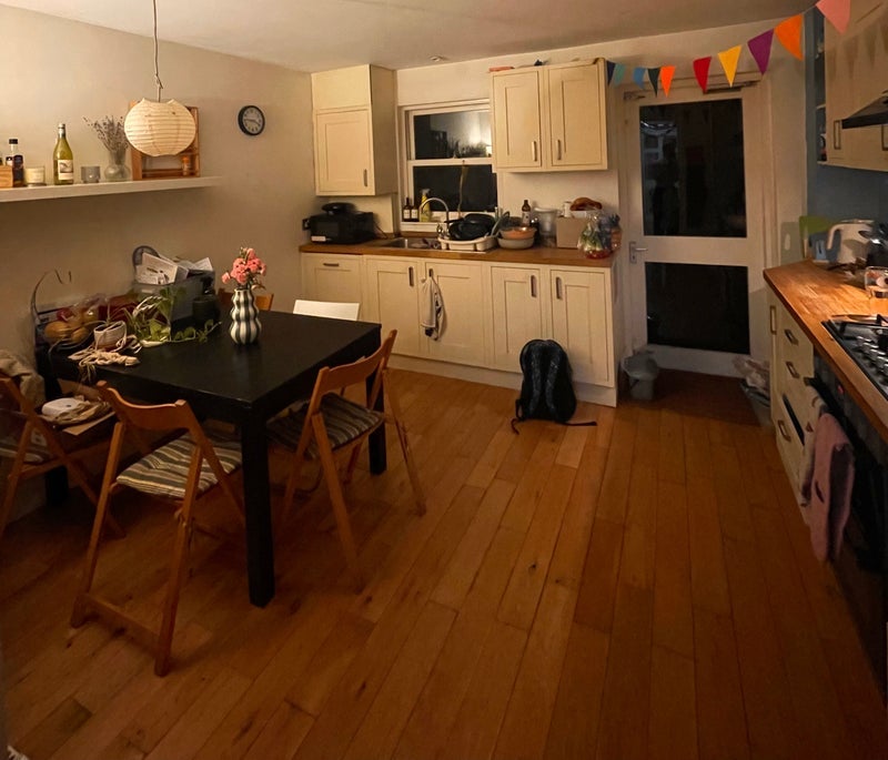 Room Vassall Road in Greater London