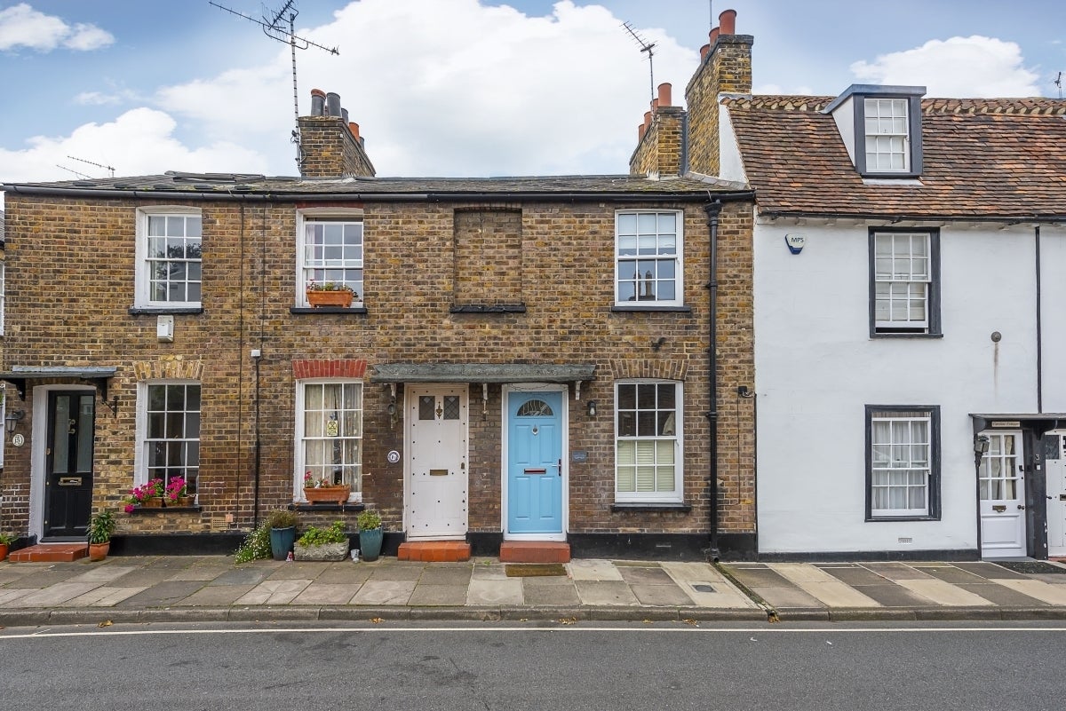House Lancaster Cottages in Greater London