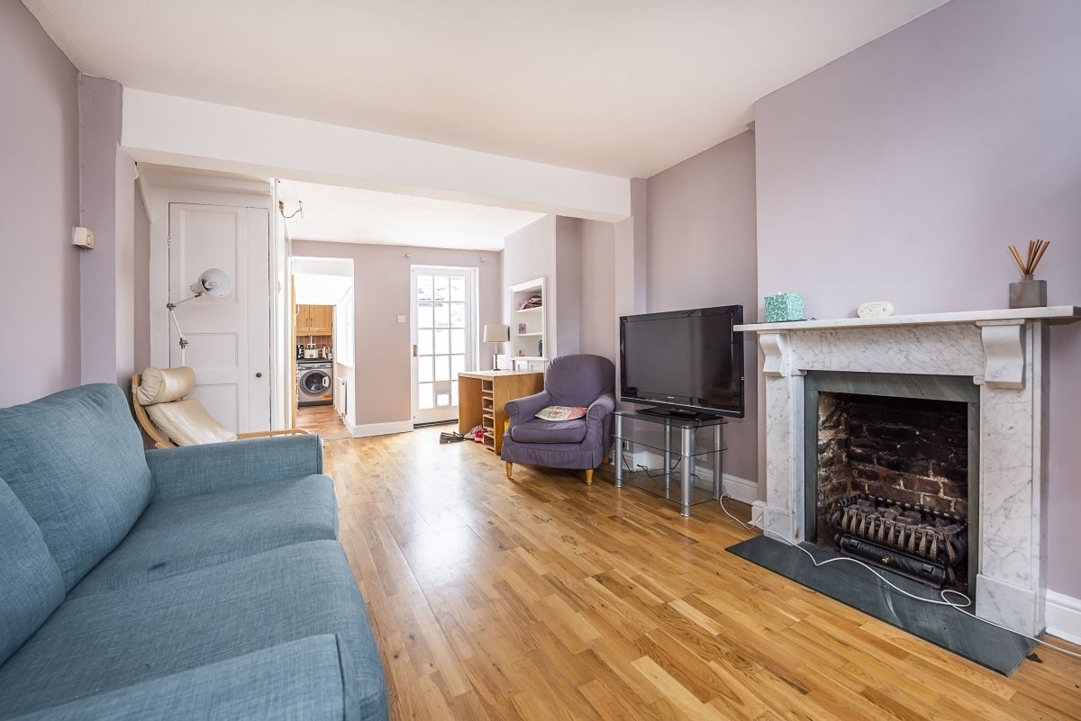 House Lancaster Cottages in Greater London
