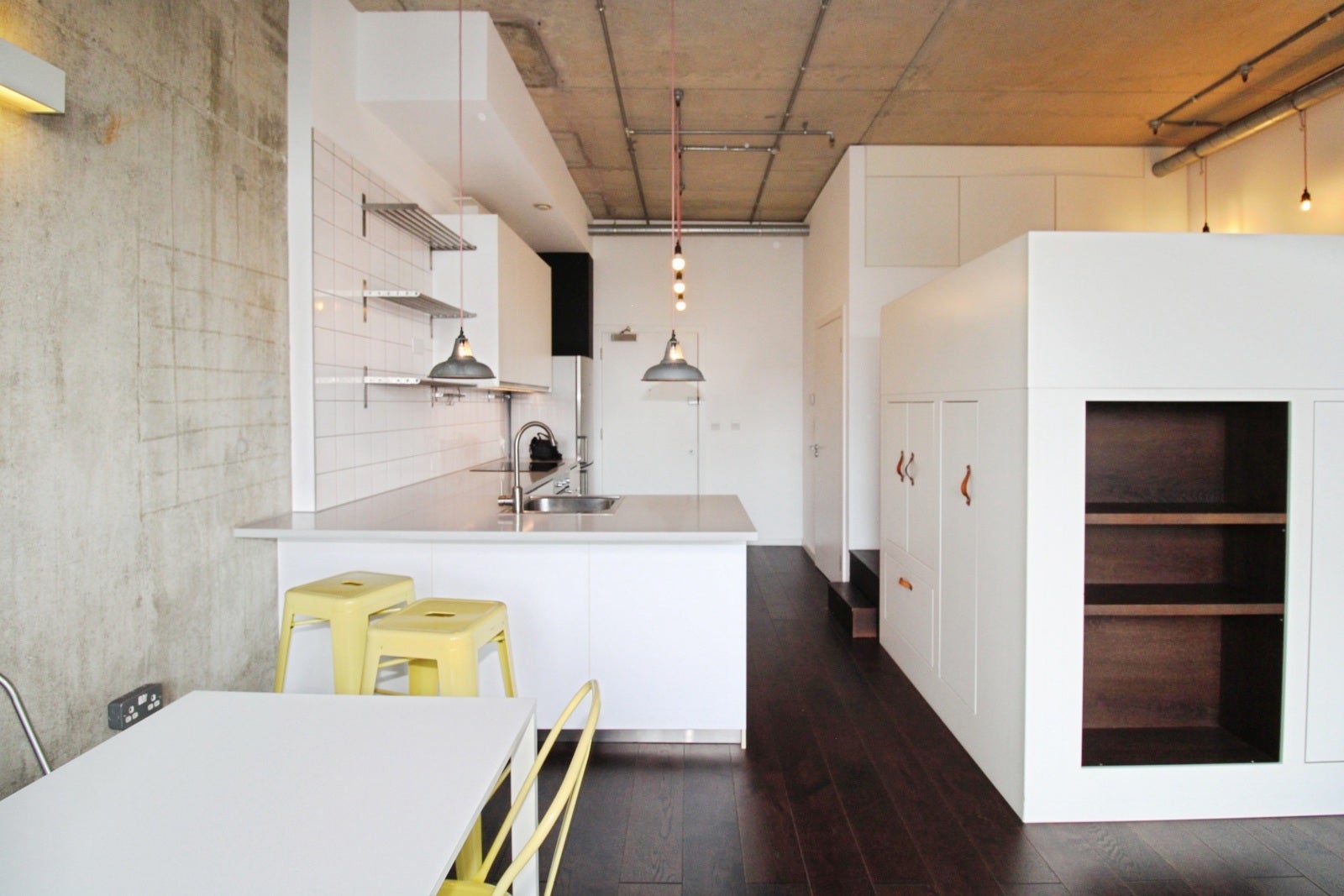 Flat Brickfield Road in Greater London