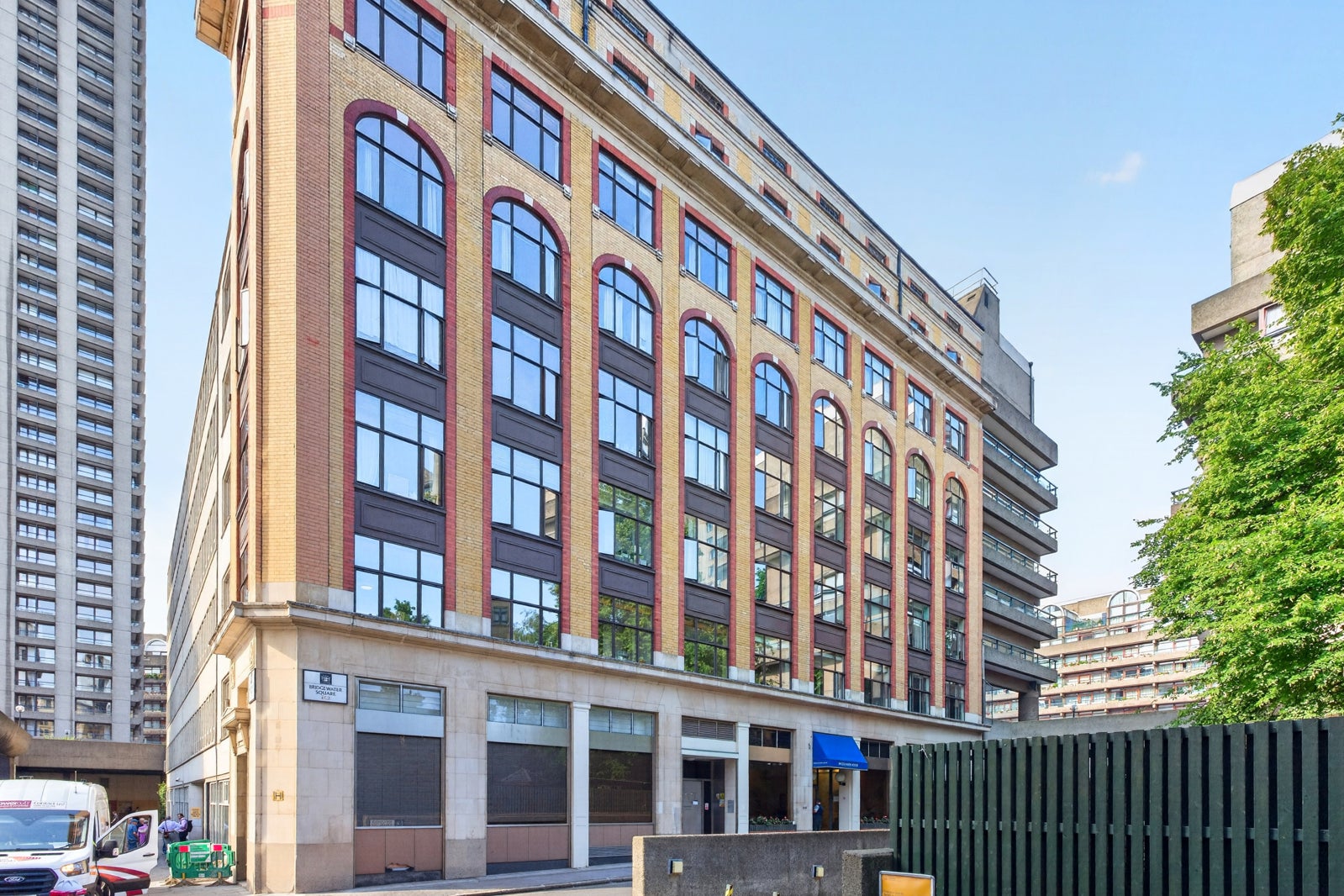 Flat Bridgewater Square in City of London