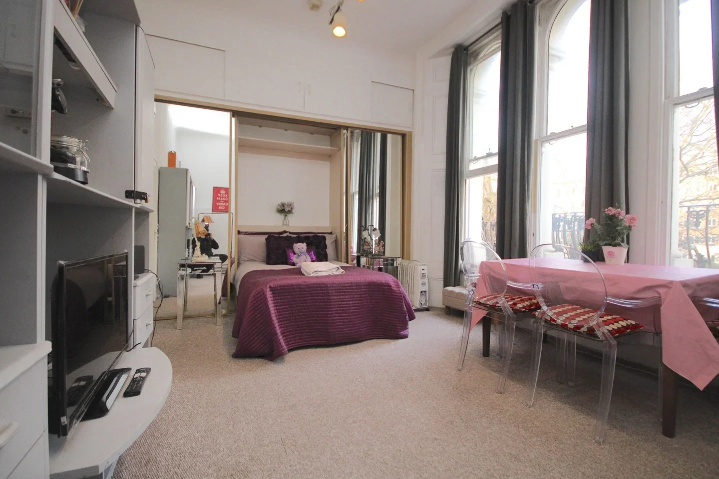 Flat Kensington Gardens Square in City of Westminster