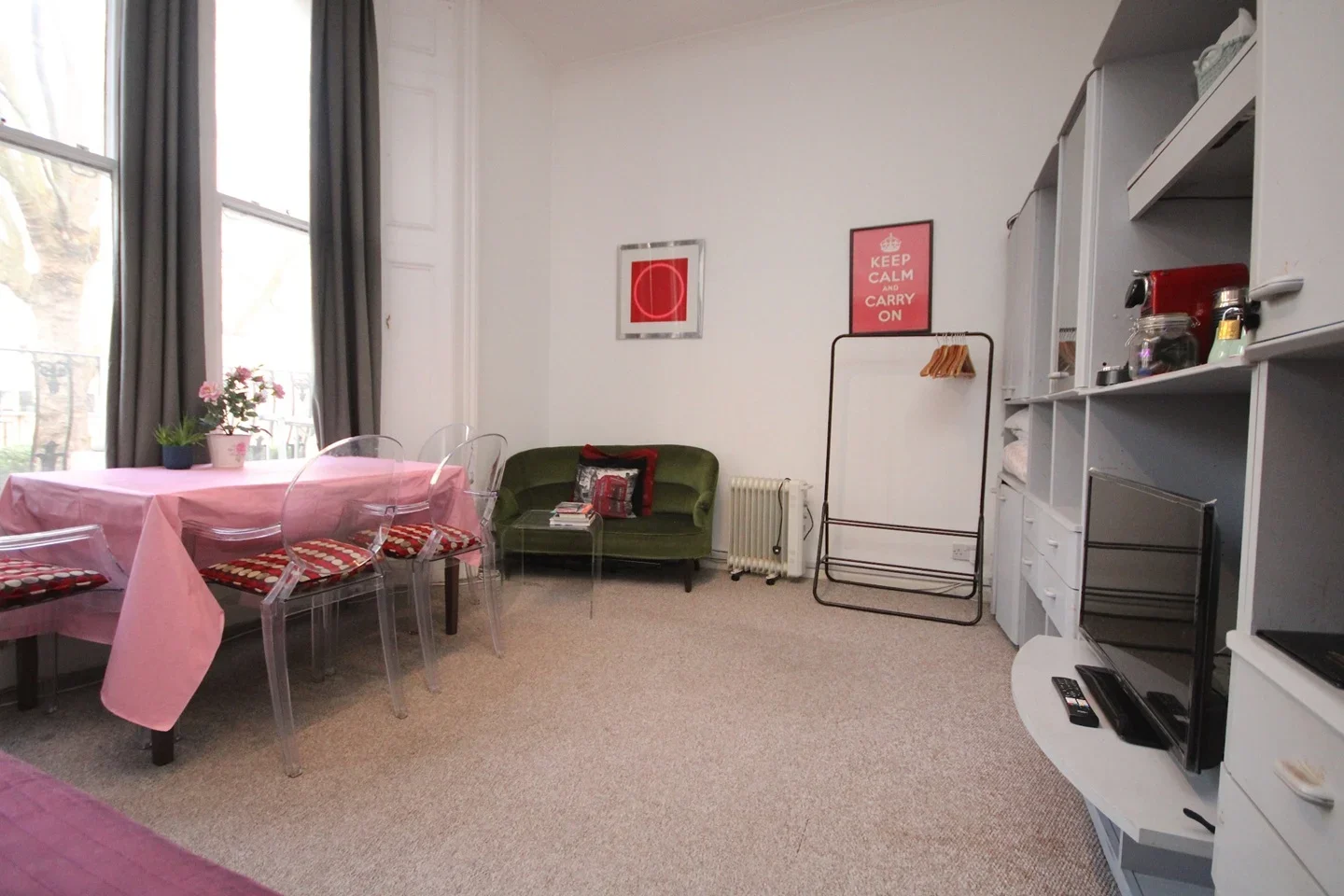 Flat Kensington Gardens Square in City of Westminster