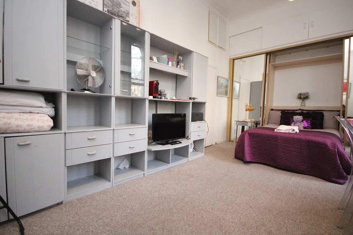 Flat Kensington Gardens Square in City of Westminster